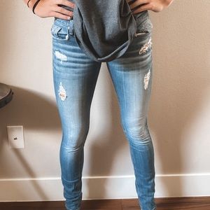 COPY - Moving trying to clear up closet space!